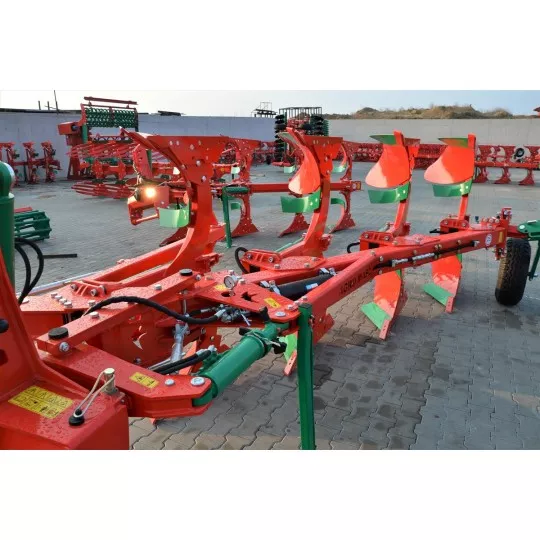 POH - Reversible plow with hydraulic protection